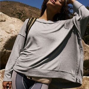 Free People Heather Sandshell women’s sweatshirt